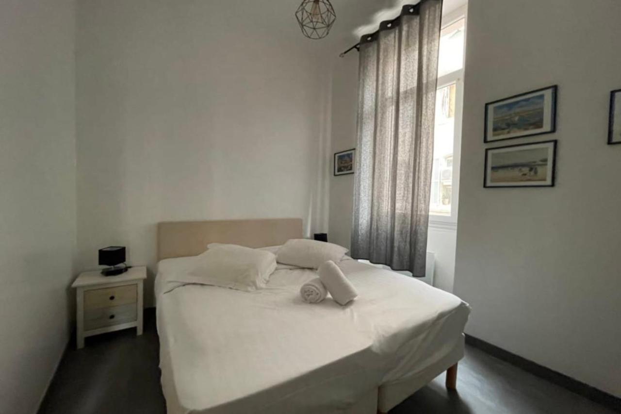 Charming Apartment In The Old Port Марсель Екстер'єр фото